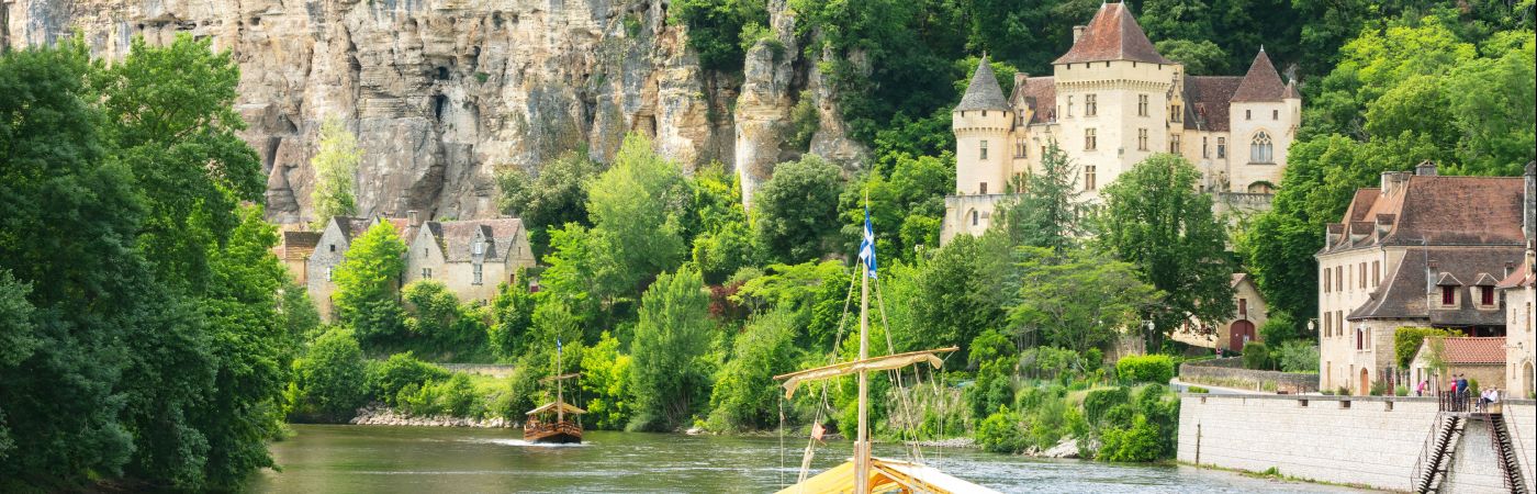 Gabare sur la Dordogne à La Roque-Gageac