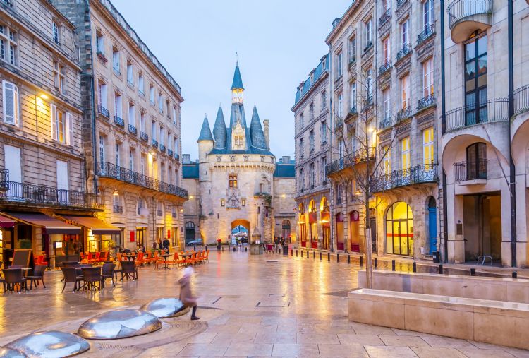 Place du Palais à Bordeaux